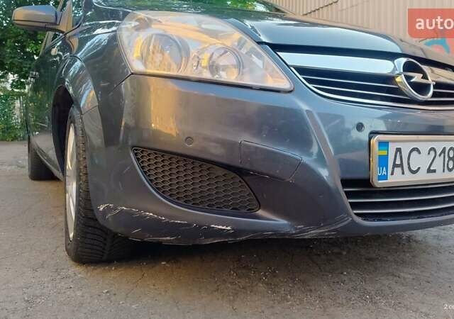 Синий Опель Зафира, объемом двигателя 1.69 л и пробегом 284 тыс. км за 6800 $, фото 9 на Automoto.ua