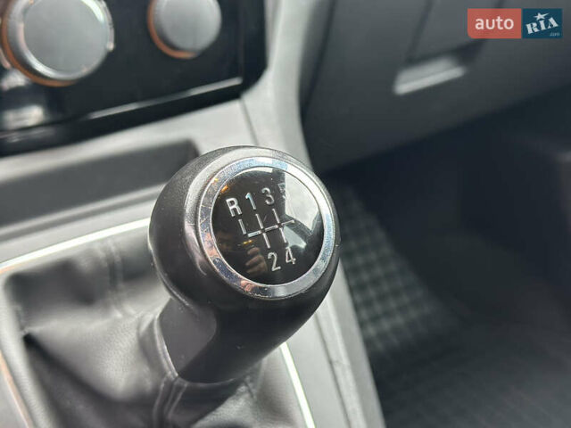 Синий Опель Зафира, объемом двигателя 1.8 л и пробегом 220 тыс. км за 6999 $, фото 14 на Automoto.ua