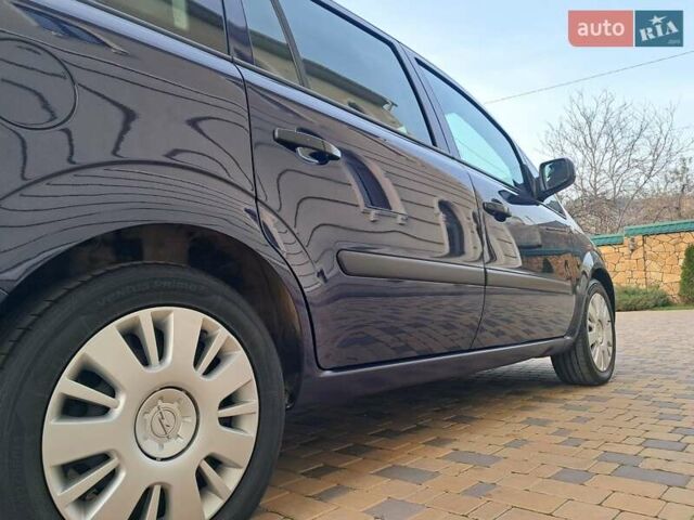 Синий Опель Зафира, объемом двигателя 1.6 л и пробегом 264 тыс. км за 5650 $, фото 23 на Automoto.ua