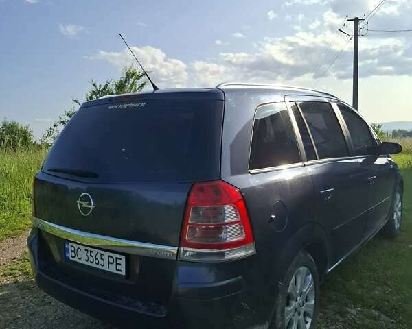 Синий Опель Зафира, объемом двигателя 1.7 л и пробегом 252 тыс. км за 6100 $, фото 3 на Automoto.ua