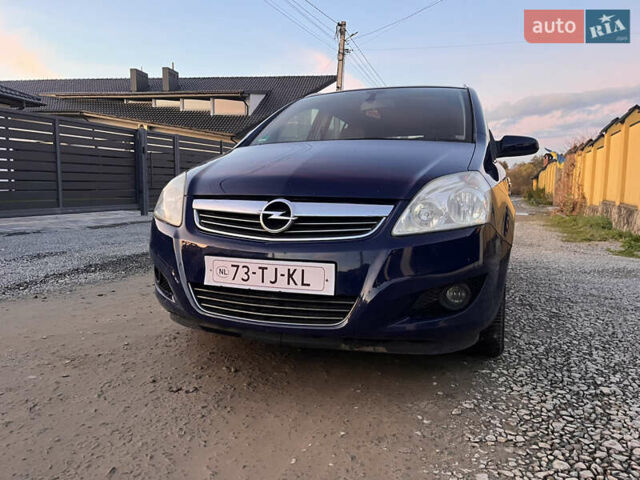 Синий Опель Зафира, объемом двигателя 1.6 л и пробегом 210 тыс. км за 4950 $, фото 14 на Automoto.ua
