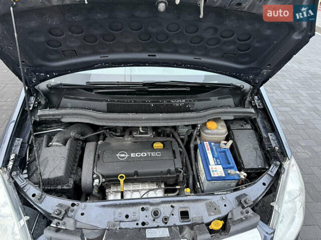 Синий Опель Зафира, объемом двигателя 1.6 л и пробегом 170 тыс. км за 6850 $, фото 34 на Automoto.ua