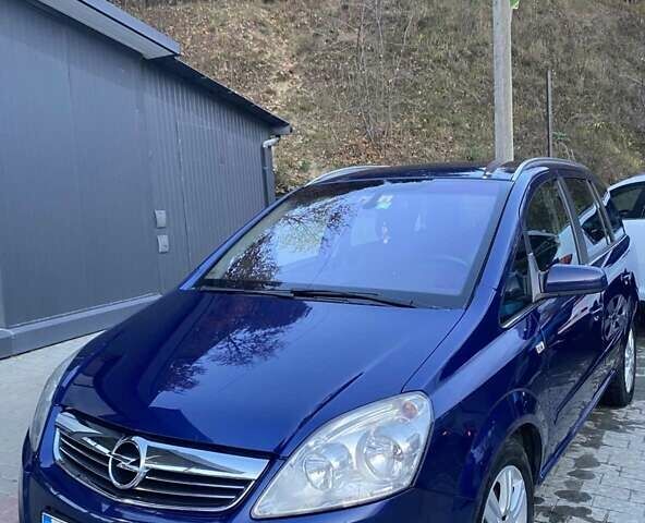 Синий Опель Зафира, объемом двигателя 1.9 л и пробегом 206 тыс. км за 7700 $, фото 5 на Automoto.ua