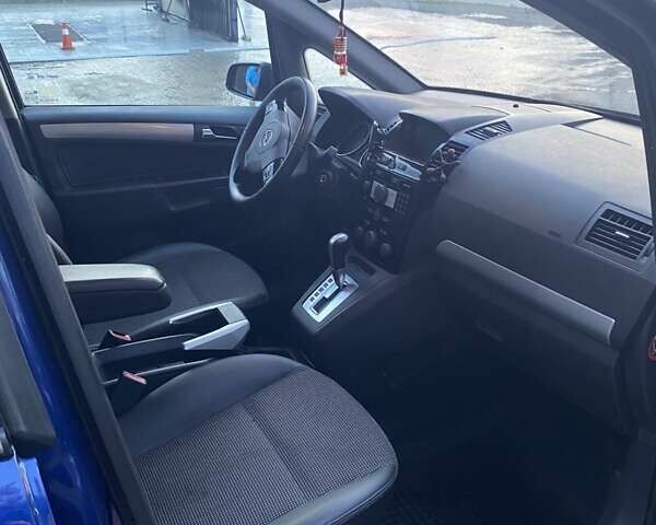 Синий Опель Зафира, объемом двигателя 1.9 л и пробегом 206 тыс. км за 7700 $, фото 9 на Automoto.ua