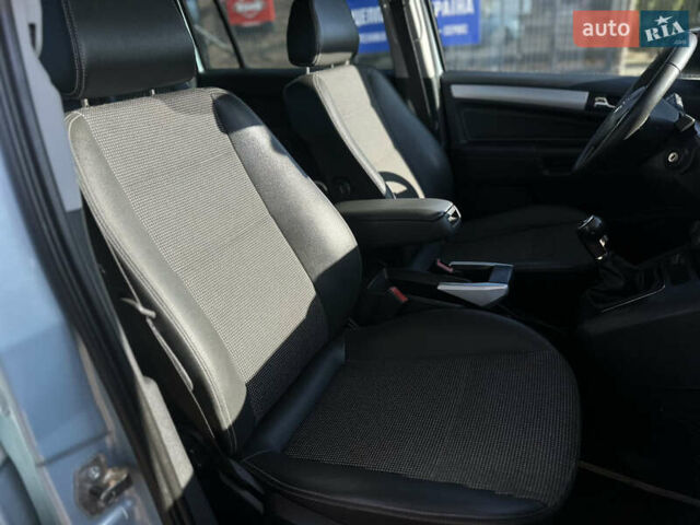 Синій Опель Зафіра, об'ємом двигуна 1.6 л та пробігом 225 тис. км за 6800 $, фото 45 на Automoto.ua