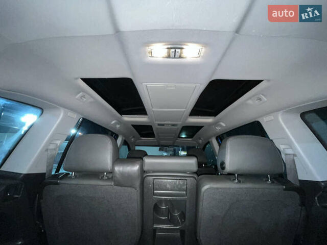 Синий Опель Зафира, объемом двигателя 1.9 л и пробегом 220 тыс. км за 8000 $, фото 9 на Automoto.ua