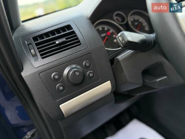 Синий Опель Зафира, объемом двигателя 1.6 л и пробегом 180 тыс. км за 6750 $, фото 40 на Automoto.ua