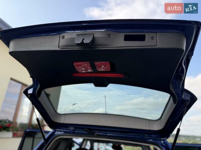 Синий Опель Зафира, объемом двигателя 1.6 л и пробегом 180 тыс. км за 6750 $, фото 76 на Automoto.ua