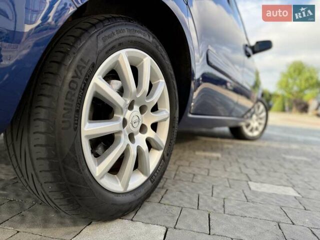 Синий Опель Зафира, объемом двигателя 1.6 л и пробегом 180 тыс. км за 6750 $, фото 27 на Automoto.ua