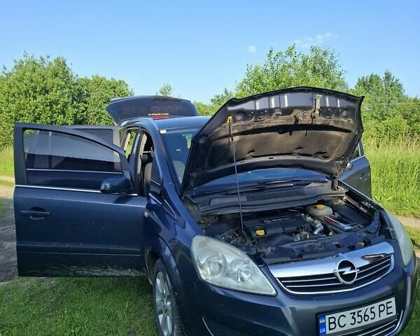 Синий Опель Зафира, объемом двигателя 1.7 л и пробегом 252 тыс. км за 6100 $, фото 5 на Automoto.ua