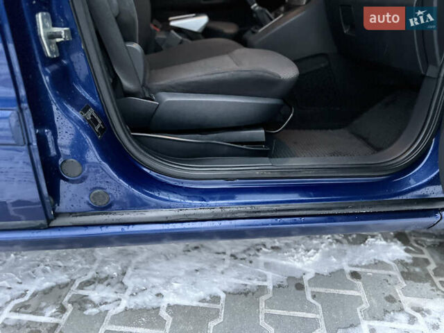 Синій Опель Зафіра, об'ємом двигуна 1.6 л та пробігом 207 тис. км за 4400 $, фото 40 на Automoto.ua