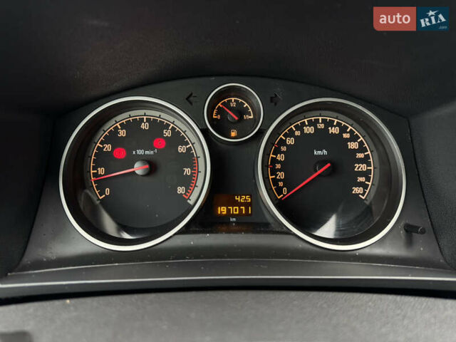 Синий Опель Зафира, объемом двигателя 1.6 л и пробегом 197 тыс. км за 6700 $, фото 17 на Automoto.ua