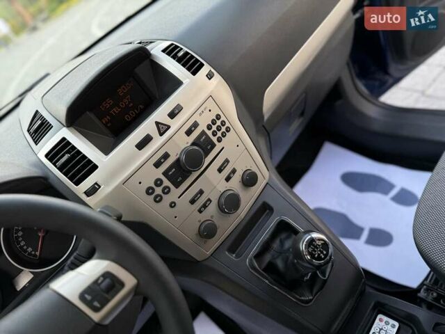 Синий Опель Зафира, объемом двигателя 1.6 л и пробегом 180 тыс. км за 6750 $, фото 42 на Automoto.ua