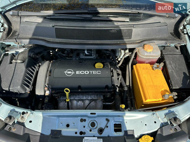 Синій Опель Зафіра, об'ємом двигуна 1.6 л та пробігом 225 тис. км за 6800 $, фото 52 на Automoto.ua