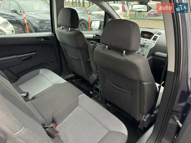 Синий Опель Зафира, объемом двигателя 1.6 л и пробегом 197 тыс. км за 6700 $, фото 10 на Automoto.ua