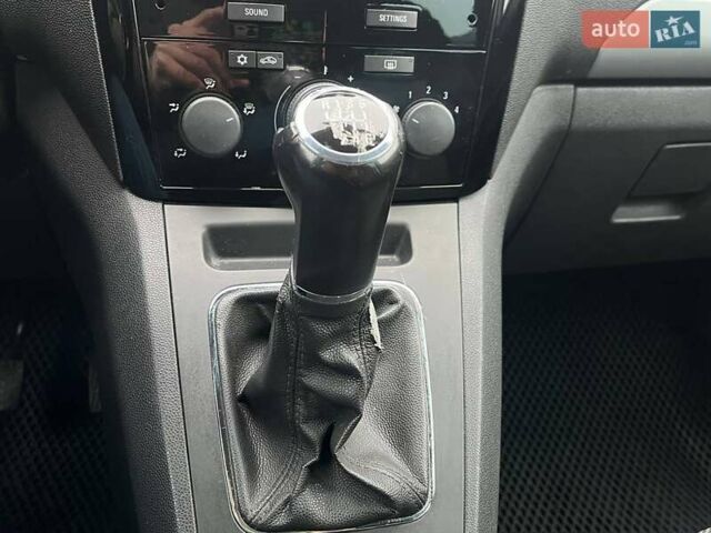 Синий Опель Зафира, объемом двигателя 1.69 л и пробегом 324 тыс. км за 6990 $, фото 22 на Automoto.ua