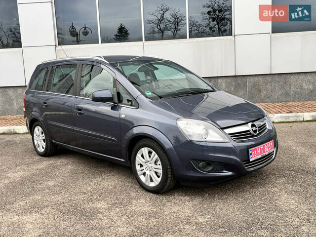 Синий Опель Зафира, объемом двигателя 1.8 л и пробегом 190 тыс. км за 7650 $, фото 7 на Automoto.ua