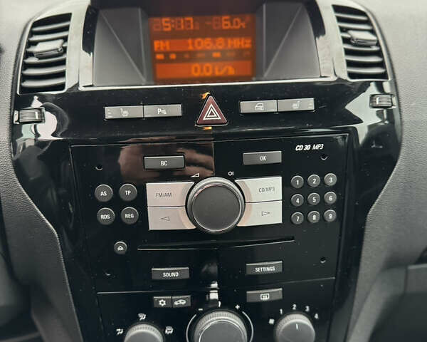 Синий Опель Зафира, объемом двигателя 1.8 л и пробегом 270 тыс. км за 6300 $, фото 22 на Automoto.ua