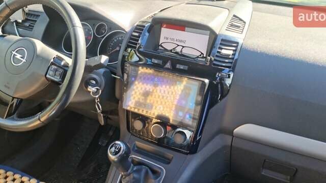 Синий Опель Зафира, объемом двигателя 1.8 л и пробегом 225 тыс. км за 6750 $, фото 8 на Automoto.ua