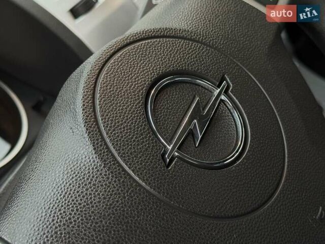 Синий Опель Зафира, объемом двигателя 1.6 л и пробегом 182 тыс. км за 6950 $, фото 45 на Automoto.ua