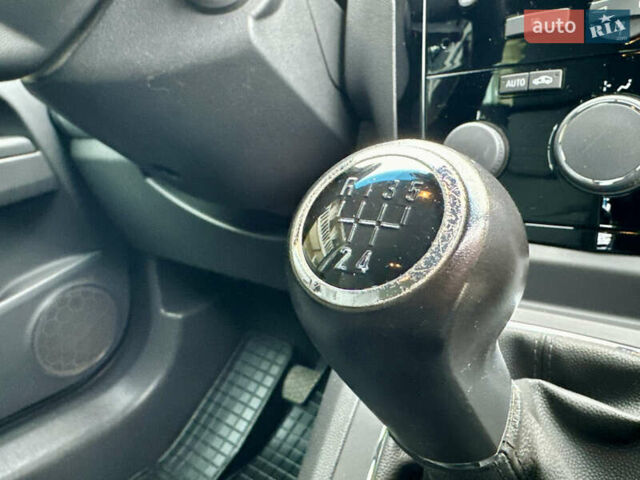 Синий Опель Зафира, объемом двигателя 1.8 л и пробегом 135 тыс. км за 9199 $, фото 57 на Automoto.ua