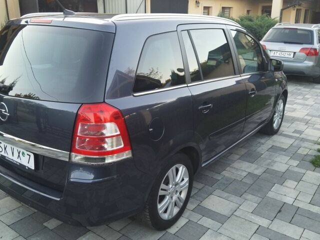 Синий Опель Зафира, объемом двигателя 1.8 л и пробегом 255 тыс. км за 6850 $, фото 22 на Automoto.ua