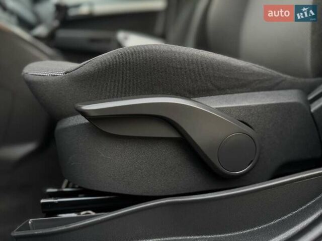 Синий Опель Зафира, объемом двигателя 1.6 л и пробегом 182 тыс. км за 6950 $, фото 40 на Automoto.ua