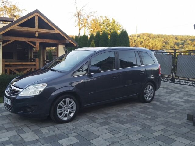 Синий Опель Зафира, объемом двигателя 1.8 л и пробегом 255 тыс. км за 6850 $, фото 23 на Automoto.ua