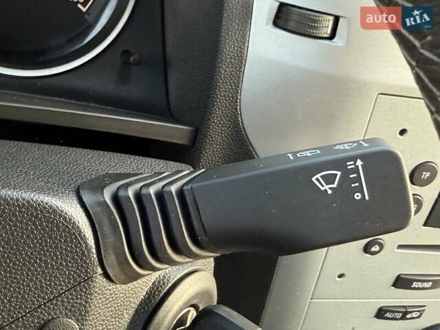 Синий Опель Зафира, объемом двигателя 1.8 л и пробегом 186 тыс. км за 7250 $, фото 61 на Automoto.ua