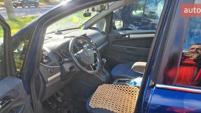 Синий Опель Зафира, объемом двигателя 1.8 л и пробегом 225 тыс. км за 6750 $, фото 5 на Automoto.ua