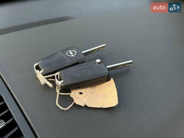 Синий Опель Зафира, объемом двигателя 1.8 л и пробегом 186 тыс. км за 7250 $, фото 66 на Automoto.ua