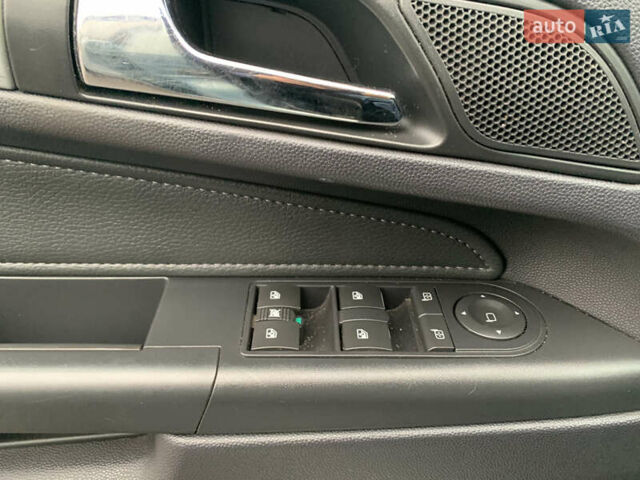 Синий Опель Зафира, объемом двигателя 1.6 л и пробегом 310 тыс. км за 6500 $, фото 15 на Automoto.ua