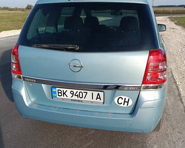 Синий Опель Зафира, объемом двигателя 1.9 л и пробегом 250 тыс. км за 7000 $, фото 6 на Automoto.ua