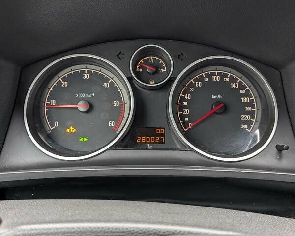 Синий Опель Зафира, объемом двигателя 1.7 л и пробегом 280 тыс. км за 6716 $, фото 17 на Automoto.ua