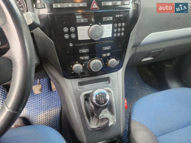 Синий Опель Зафира, объемом двигателя 1.6 л и пробегом 333 тыс. км за 6200 $, фото 36 на Automoto.ua