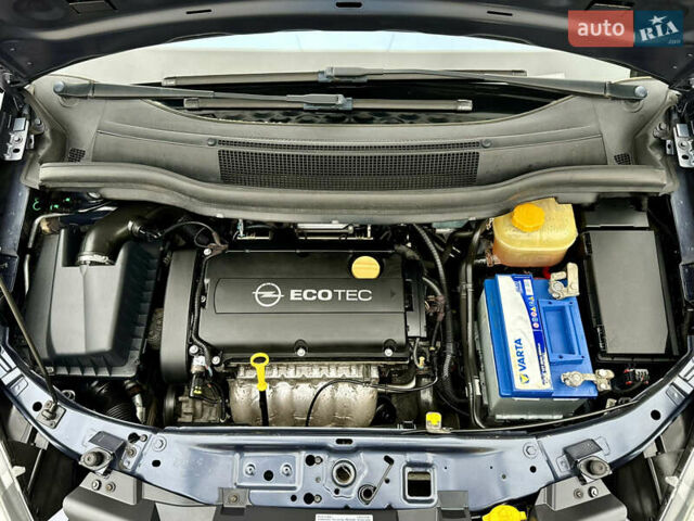 Синий Опель Зафира, объемом двигателя 1.8 л и пробегом 135 тыс. км за 9199 $, фото 65 на Automoto.ua