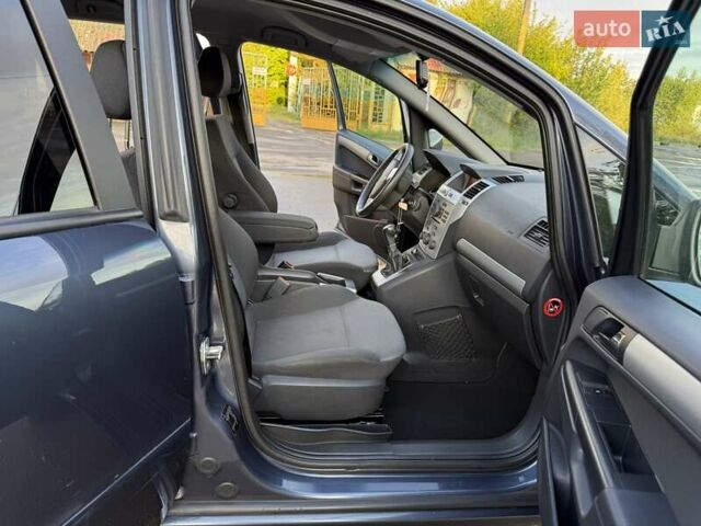 Синий Опель Зафира, объемом двигателя 1.8 л и пробегом 186 тыс. км за 7250 $, фото 24 на Automoto.ua