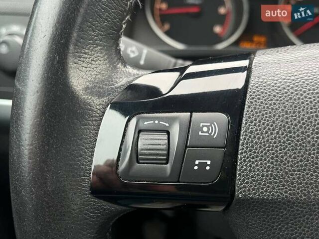 Синий Опель Зафира, объемом двигателя 1.69 л и пробегом 324 тыс. км за 6990 $, фото 15 на Automoto.ua