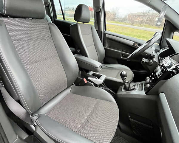 Синий Опель Зафира, объемом двигателя 1.8 л и пробегом 190 тыс. км за 7650 $, фото 28 на Automoto.ua