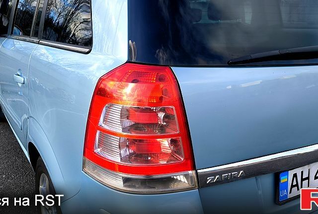 Синий Опель Зафира, объемом двигателя 1.6 л и пробегом 306 тыс. км за 6800 $, фото 6 на Automoto.ua