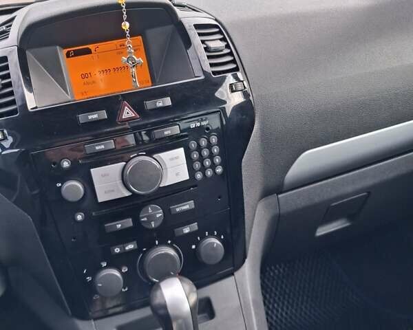 Синий Опель Зафира, объемом двигателя 1.91 л и пробегом 302 тыс. км за 5800 $, фото 1 на Automoto.ua