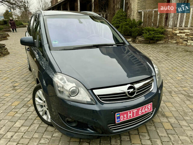 Синий Опель Зафира, объемом двигателя 1.8 л и пробегом 135 тыс. км за 9199 $, фото 15 на Automoto.ua