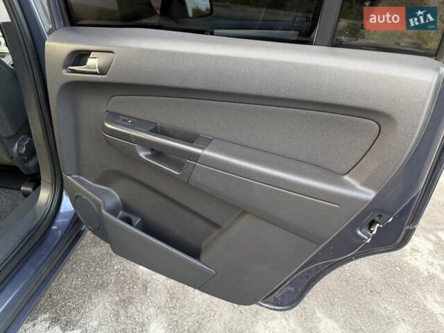 Синий Опель Зафира, объемом двигателя 1.8 л и пробегом 186 тыс. км за 7250 $, фото 22 на Automoto.ua