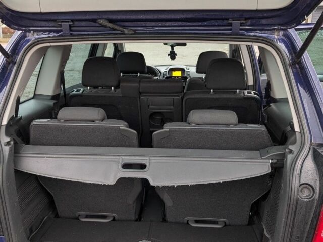 Синий Опель Зафира, объемом двигателя 1 л и пробегом 3 тыс. км за 6600 $, фото 19 на Automoto.ua