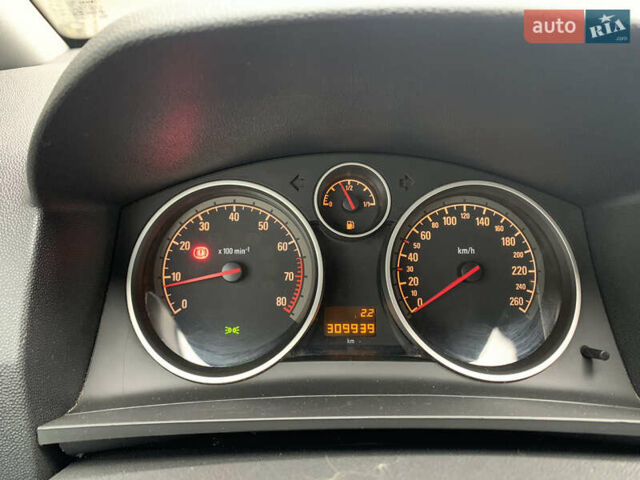 Синий Опель Зафира, объемом двигателя 1.6 л и пробегом 310 тыс. км за 6500 $, фото 16 на Automoto.ua