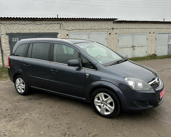 Синий Опель Зафира, объемом двигателя 1.8 л и пробегом 270 тыс. км за 6300 $, фото 2 на Automoto.ua