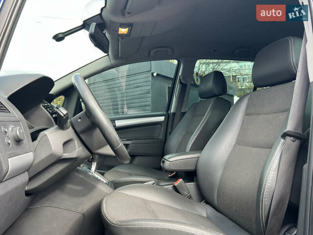 Опель Зафира 2010 в Одессе на Automoto.ua Синий Опель Зафира, объемом двигателя 1.9 л и пробегом 250 тыс. км за 6500 $, фото 7 на Automoto.ua