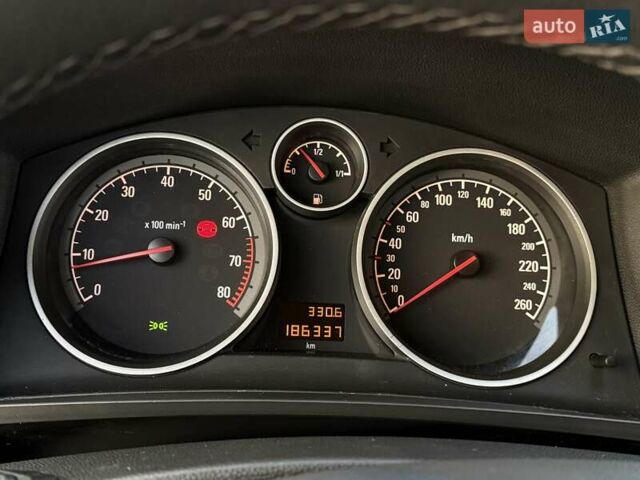 Синий Опель Зафира, объемом двигателя 1.8 л и пробегом 186 тыс. км за 7250 $, фото 59 на Automoto.ua