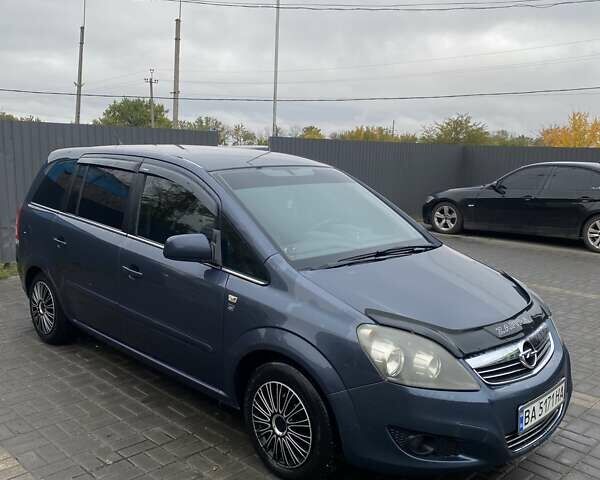 Синий Опель Зафира, объемом двигателя 1.8 л и пробегом 230 тыс. км за 6700 $, фото 2 на Automoto.ua