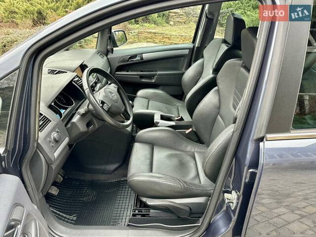 Синий Опель Зафира, объемом двигателя 1.8 л и пробегом 135 тыс. км за 9199 $, фото 41 на Automoto.ua